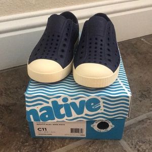 NWT - Toddler Jefferson Native Shoes Size 11